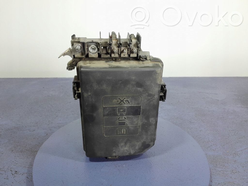 Opel Astra K Fuse box set 