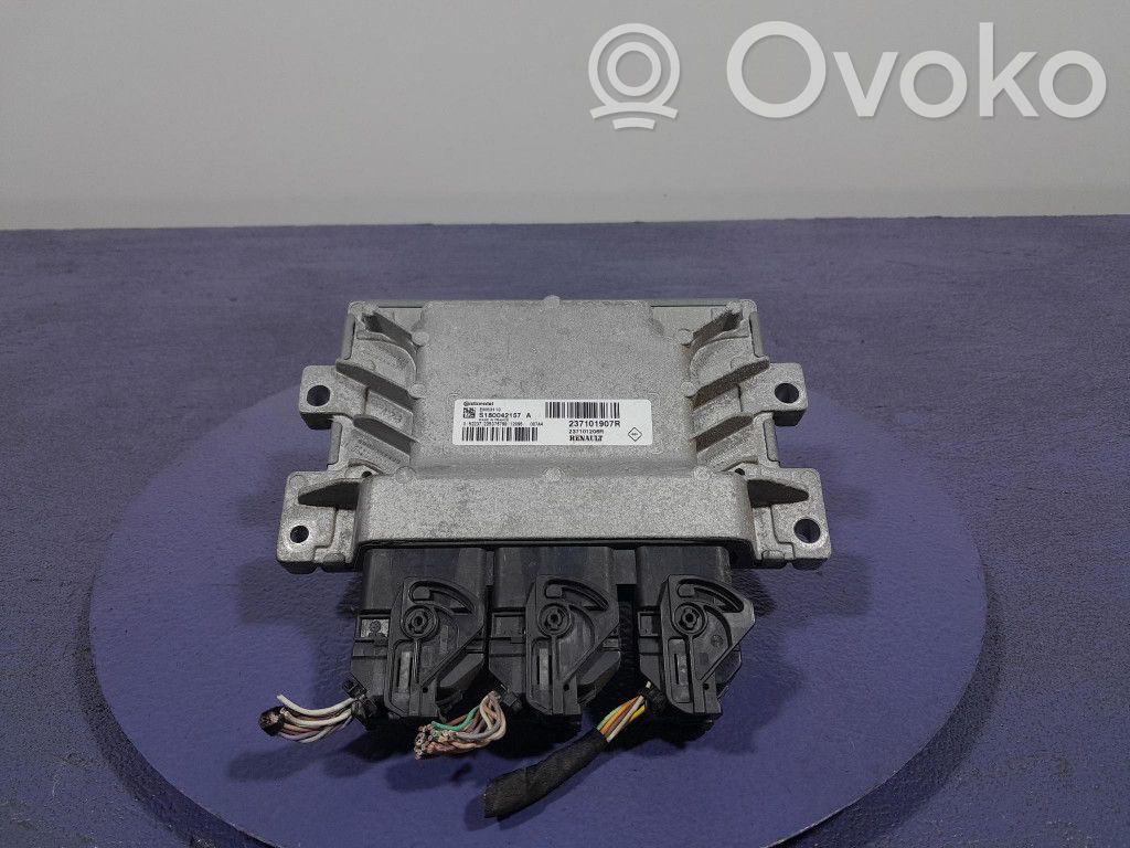 Renault Clio III Unidad de control/módulo ECU del motor 