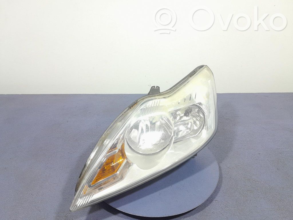 Ford Focus Etu-/Ajovalo 