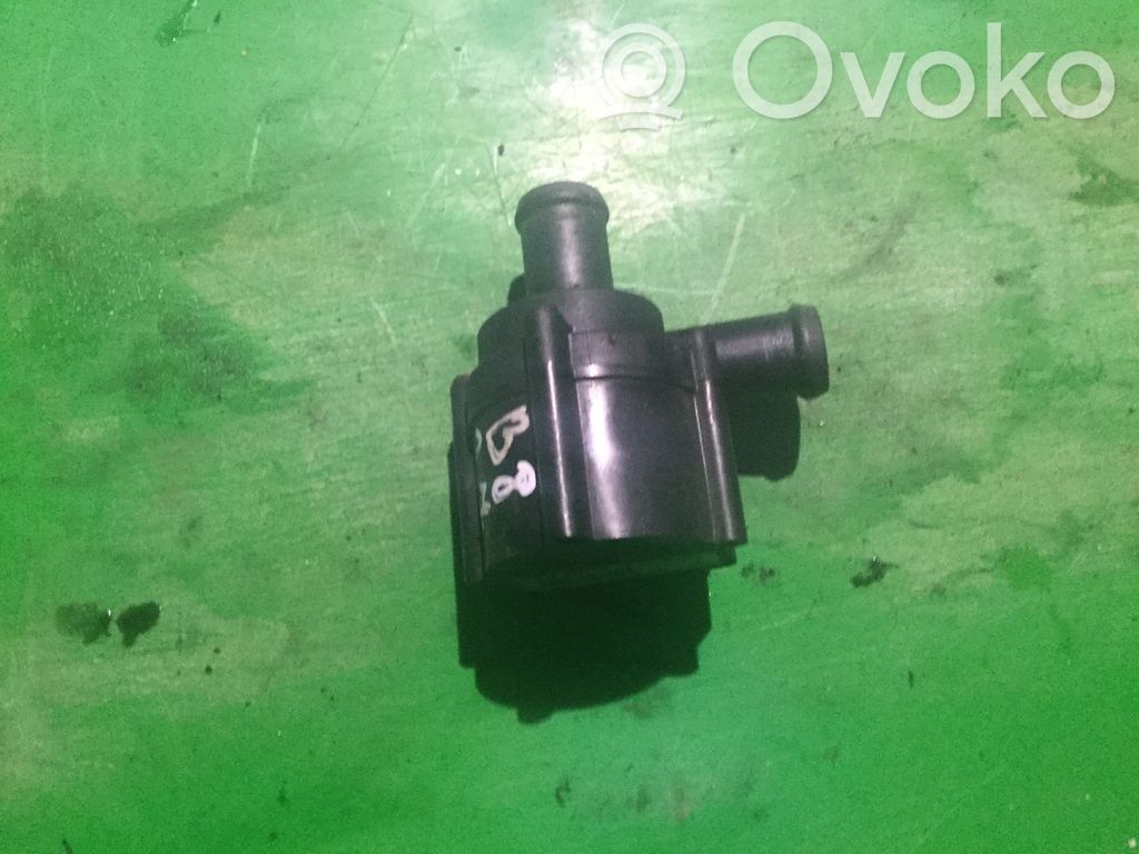 Audi A4 S4 B8 8K Polea de la bomba de agua 