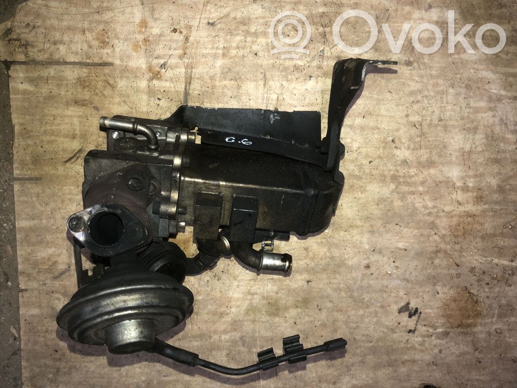 Audi A6 S6 C6 4F Refrigerador de la válvula EGR 