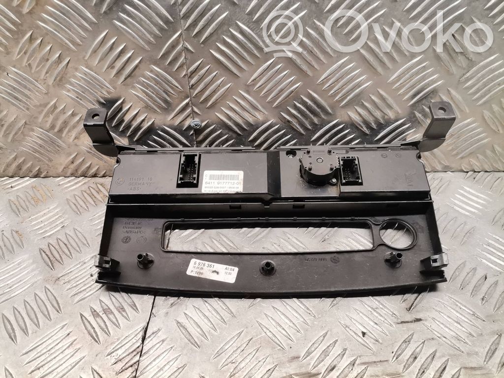 BMW 5 E60 E61 Climate control unit 