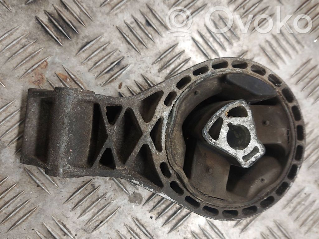 Engine mount bracket   13228305