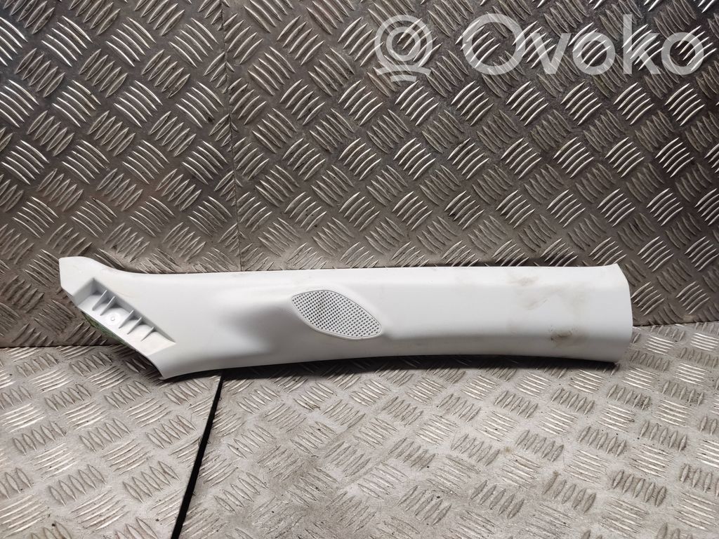 Osłona słupka szyby przedniej / A   39196896,39196898,98293279ZD,98293279PR