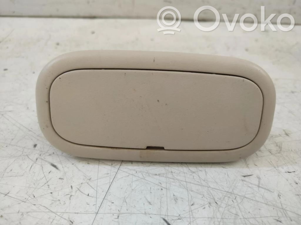 Saab 9-5 Bracket in trunk/boot 