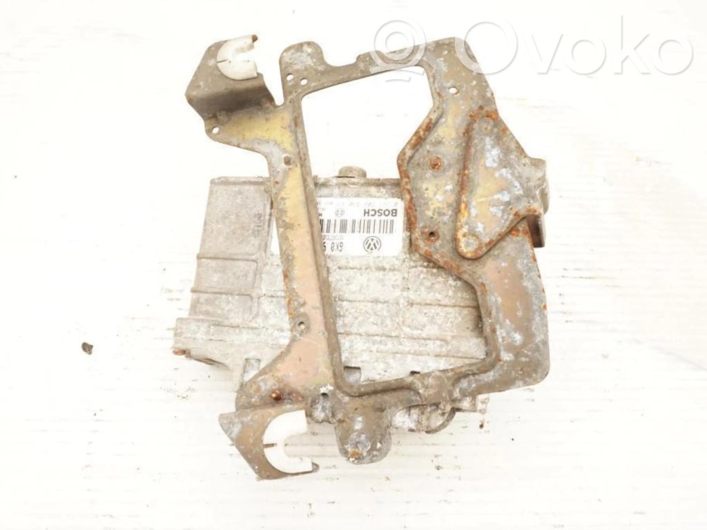 Volkswagen Polo III 6N 6N2 6NF Komputer / Sterownik ECU silnika 