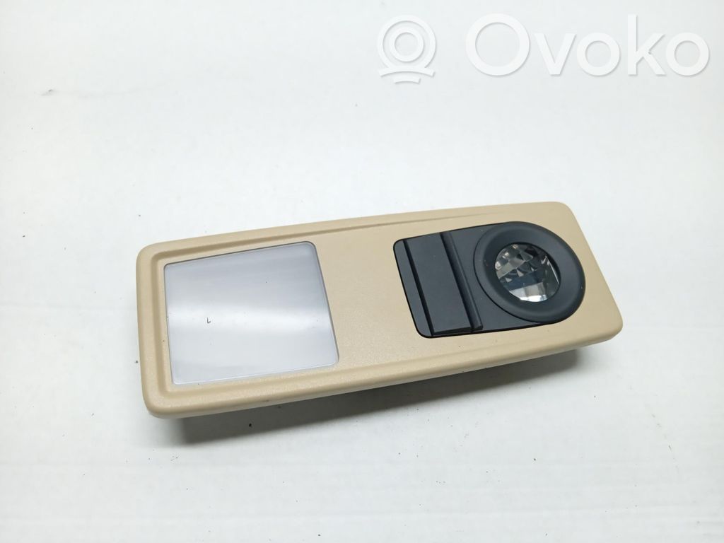 BMW X1 E84 Luz del asiento trasero 