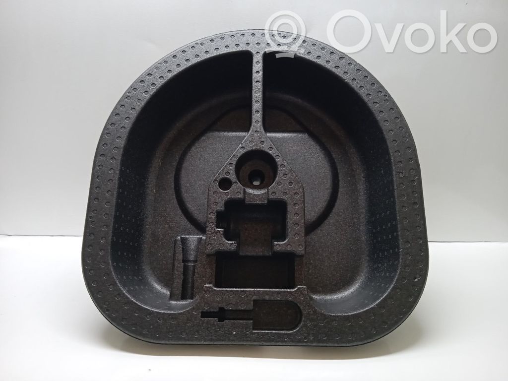 Ford Focus Rear/tail light trim molding 