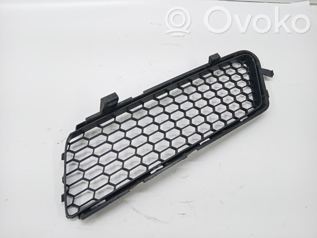 Alfa Romeo 159 Unteres Gitter dreiteilig vorne 