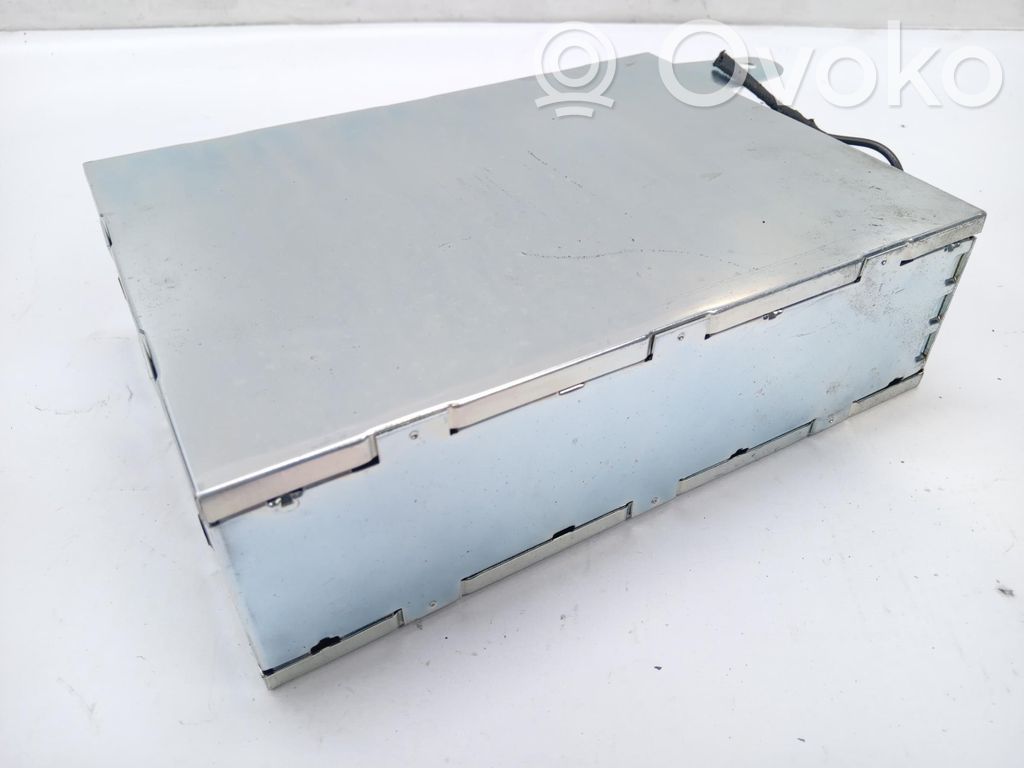 BMW 5 E39 Antenos stiprintuvas 