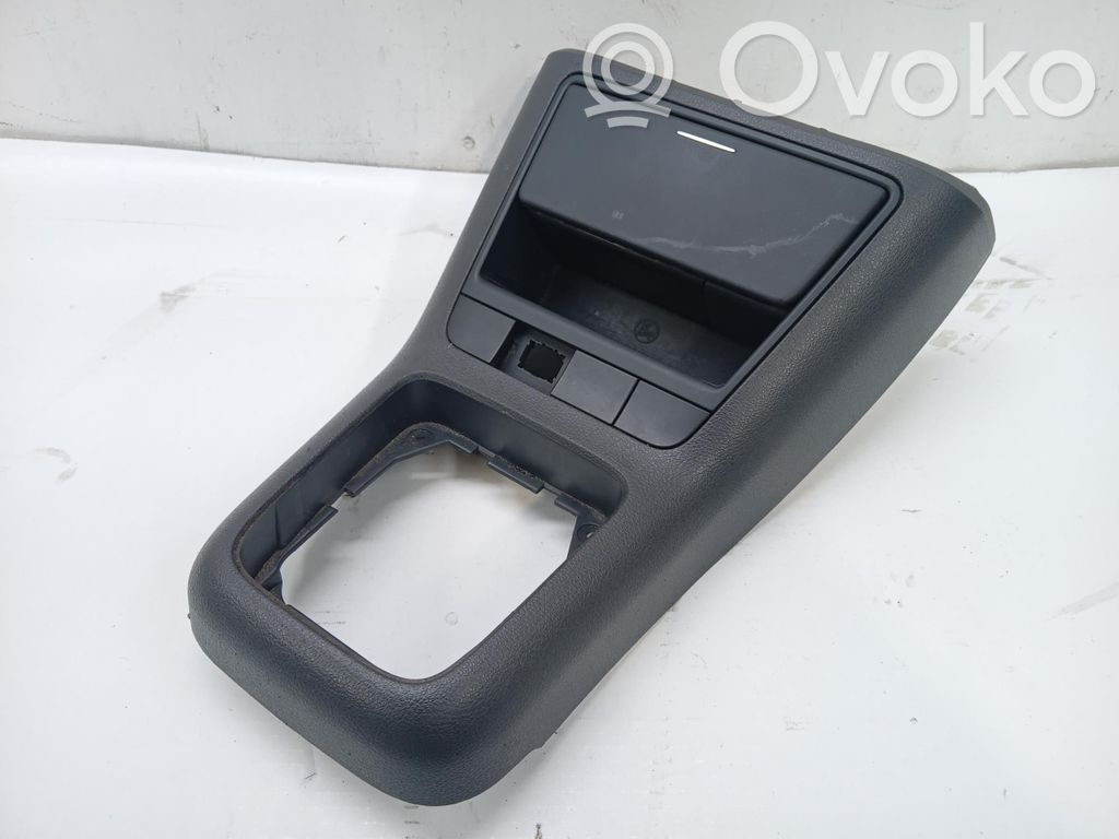 Volkswagen Golf Plus Gear shifter surround trim plastic 