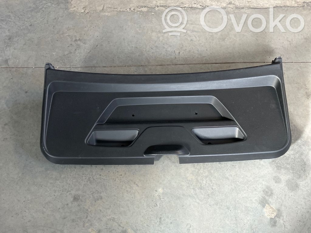 Tailgate trim   7305089,16523410,9100300100