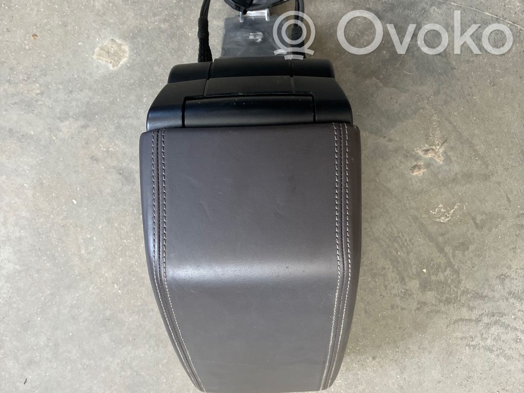 Armrest   9283173,5116,26032014