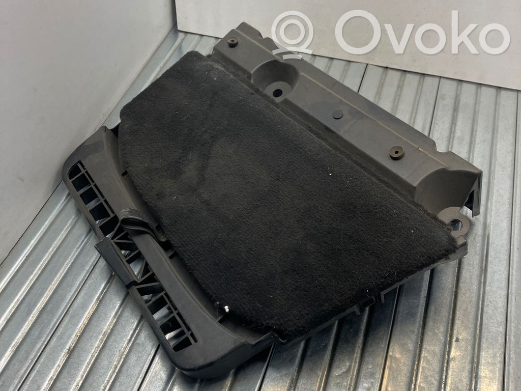 BMW 3 E46 Trunk/boot lower side trim panel 