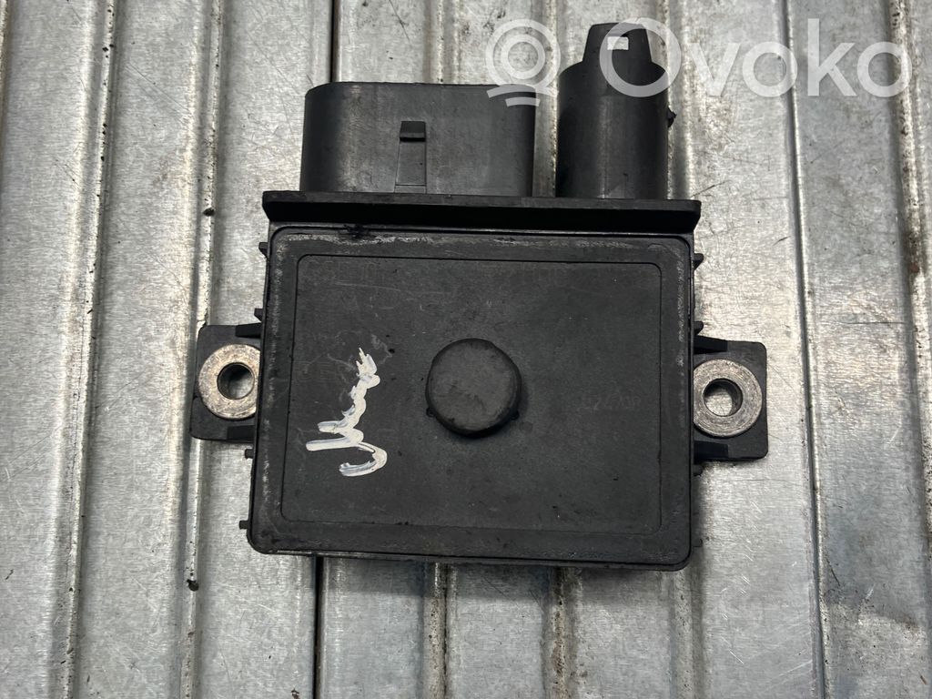 BMW 3 E90 E91 Glow plug pre-heat relay 