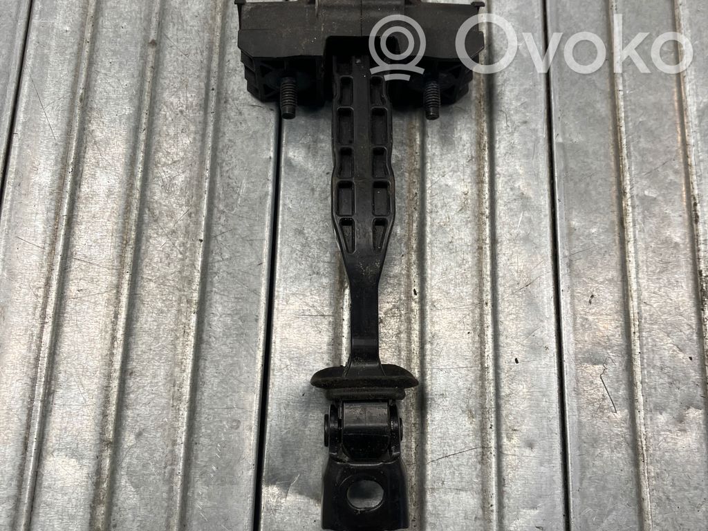 BMW X3 G01 Etuoven pidätin 