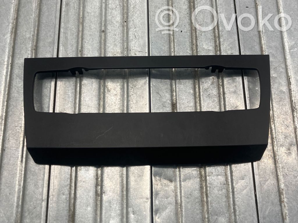 BMW 3 E90 E91 Panelės apdaila 