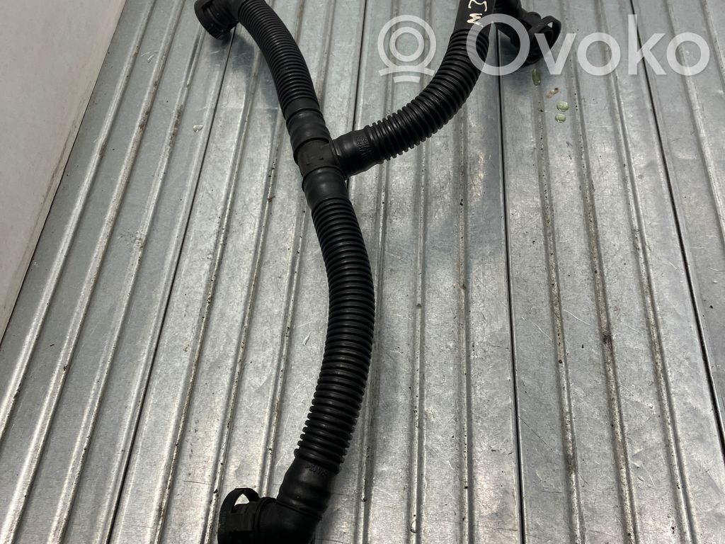 BMW M3 Šļūtene (-es) / caurule (-es) 