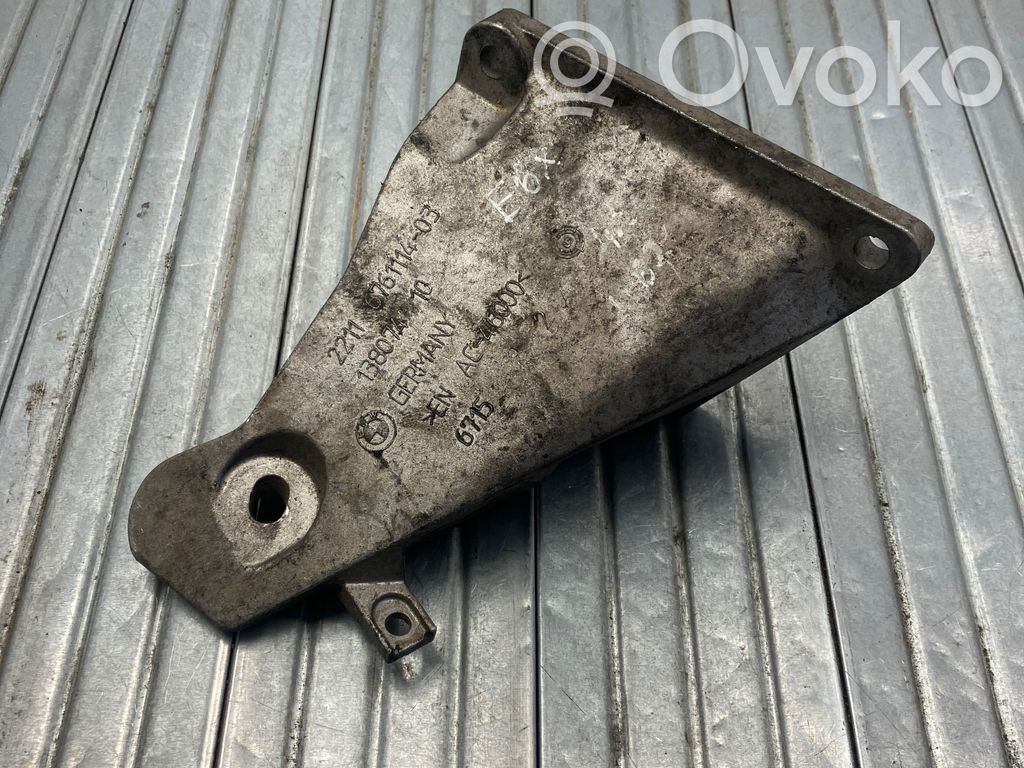 BMW 6 E63 E64 Engine mounting bracket 