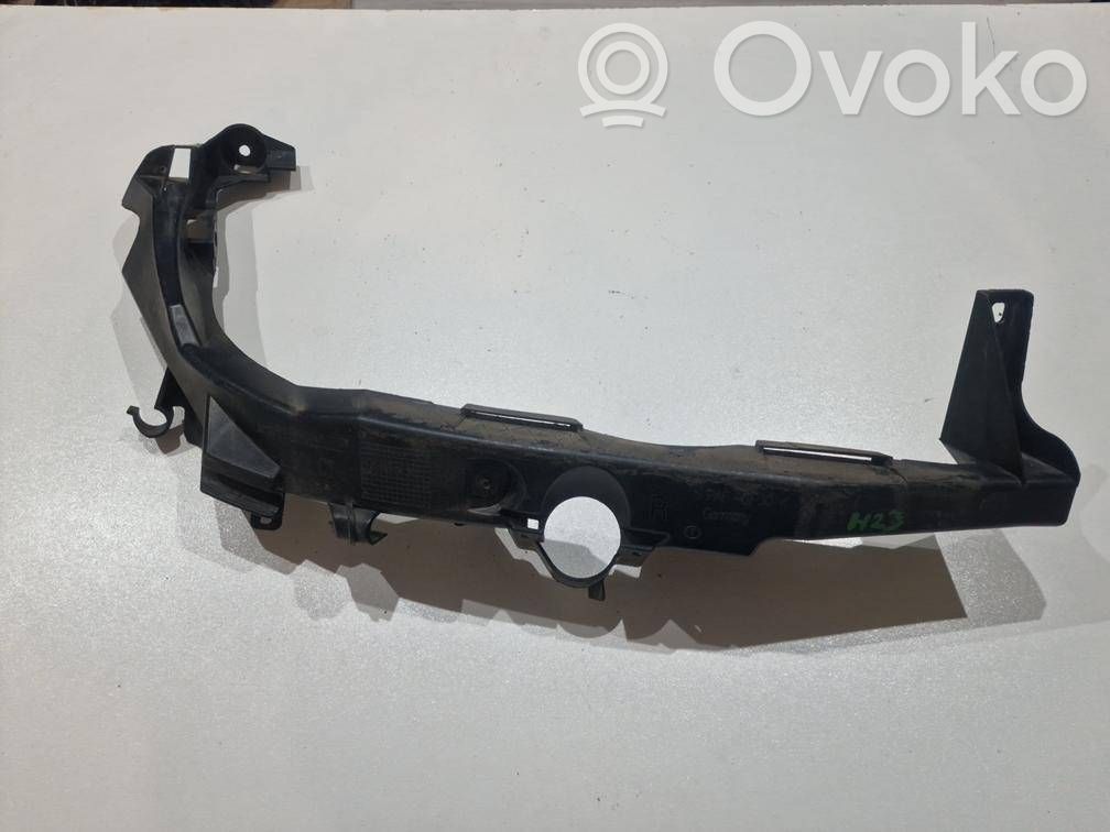 Headlight/headlamp mounting bracket   7138402,51647138402