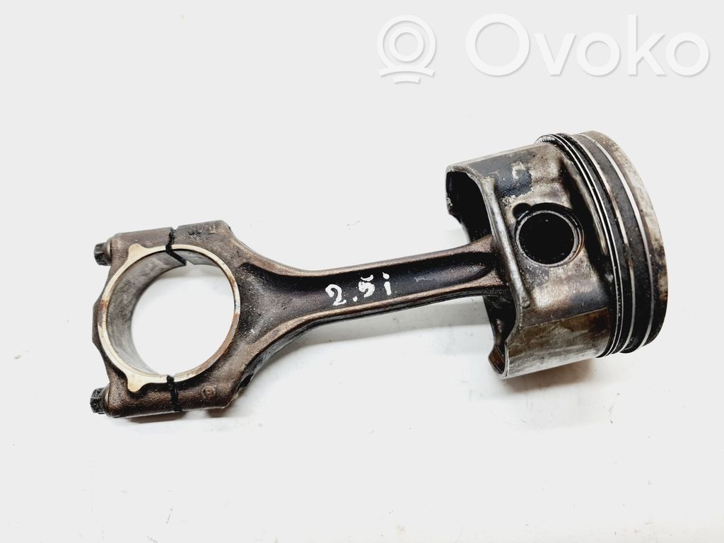 Piston with connecting rod