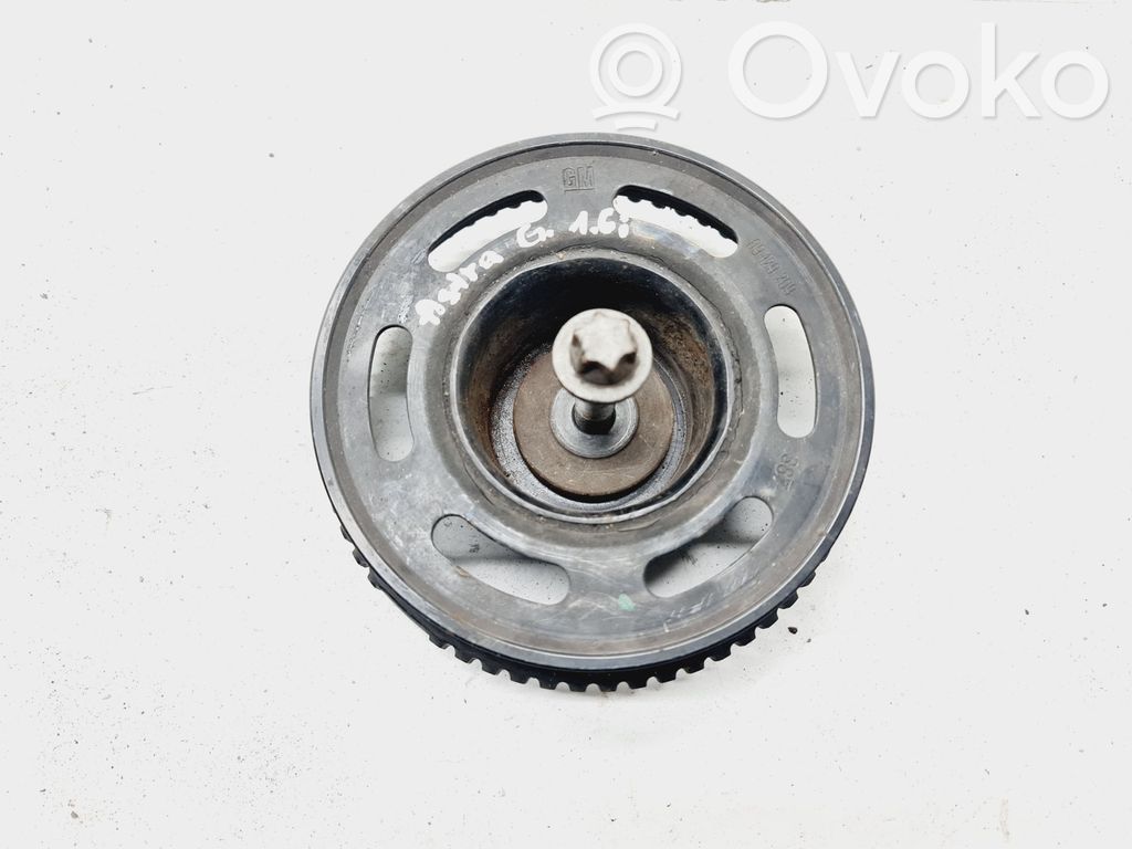Opel Astra G Kampiakselin vauhtipyörä 