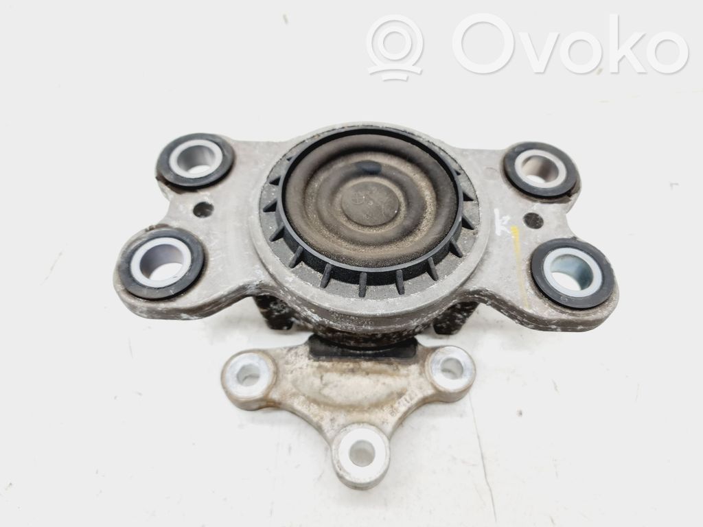 Volvo S60 Engine mount bracket 
