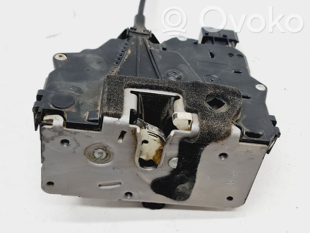 Opel Meriva B Zamek drzwi przednich 