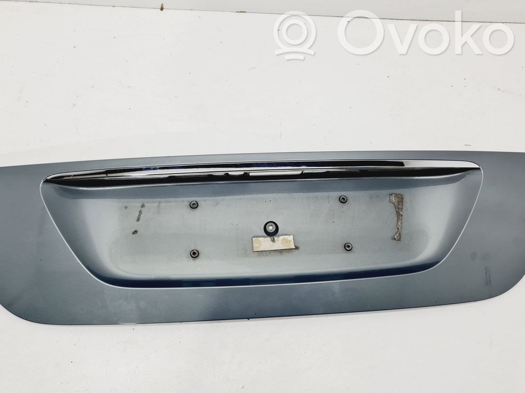 Mercedes-Benz E W211 Tailgate trim 