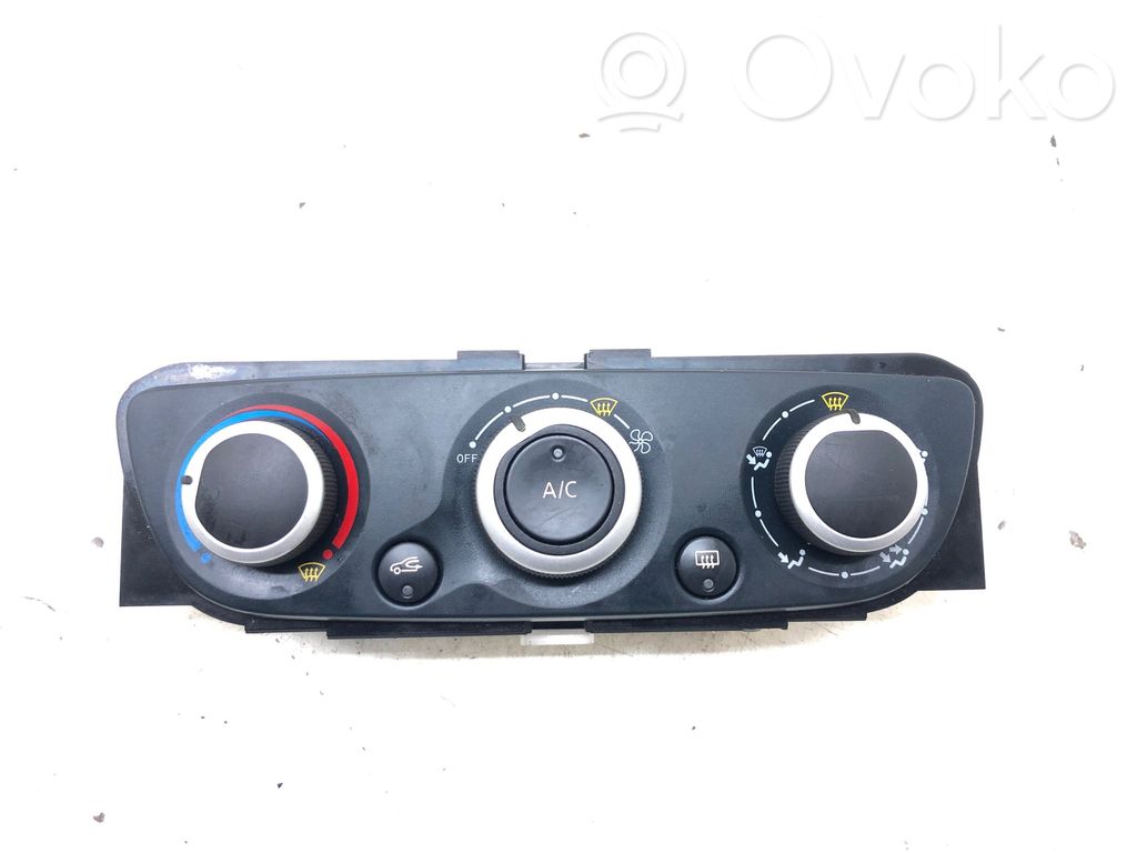 Climate control unit   E1072183A
