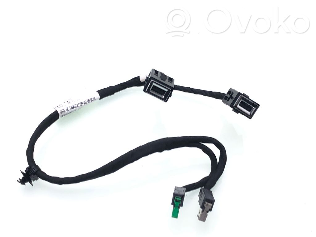 Citroen C4 Grand Picasso Gniazdo / Złącze USB 