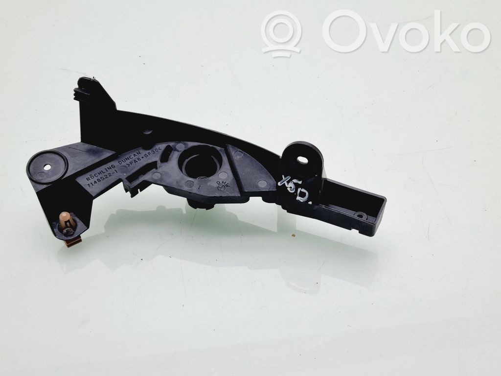 BMW X5 E70 Engine bonnet (hood) release handle 