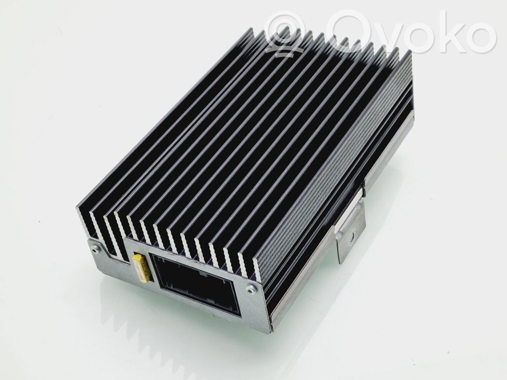 BMW X5 E70 Sound amplifier 