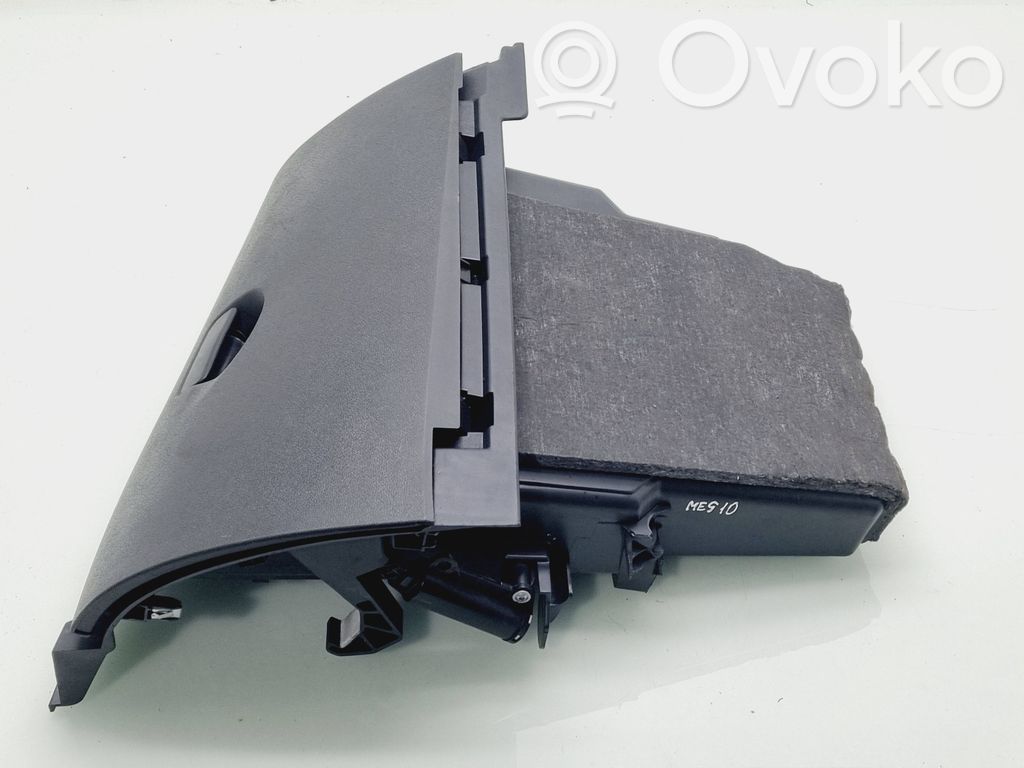 Renault Megane III Handschuhfach 
