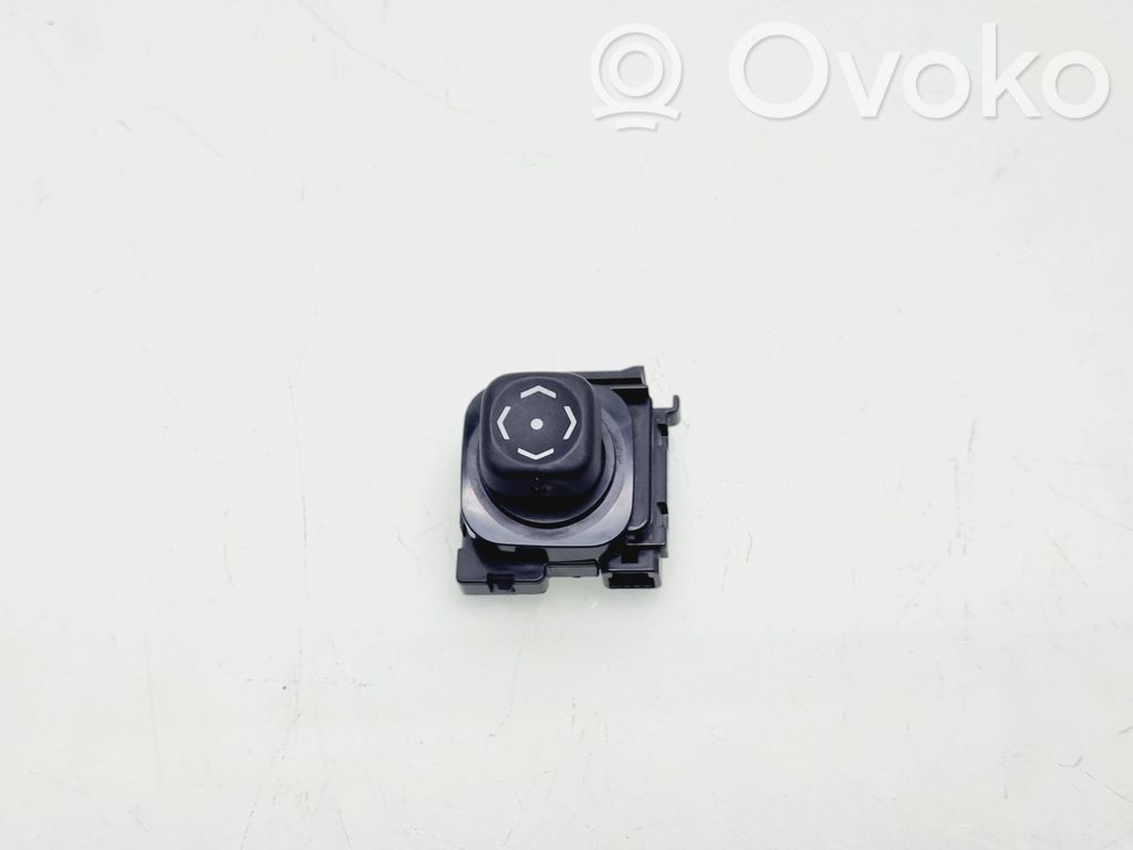 Toyota Land Cruiser (J150) Steering wheel adjustment switch 