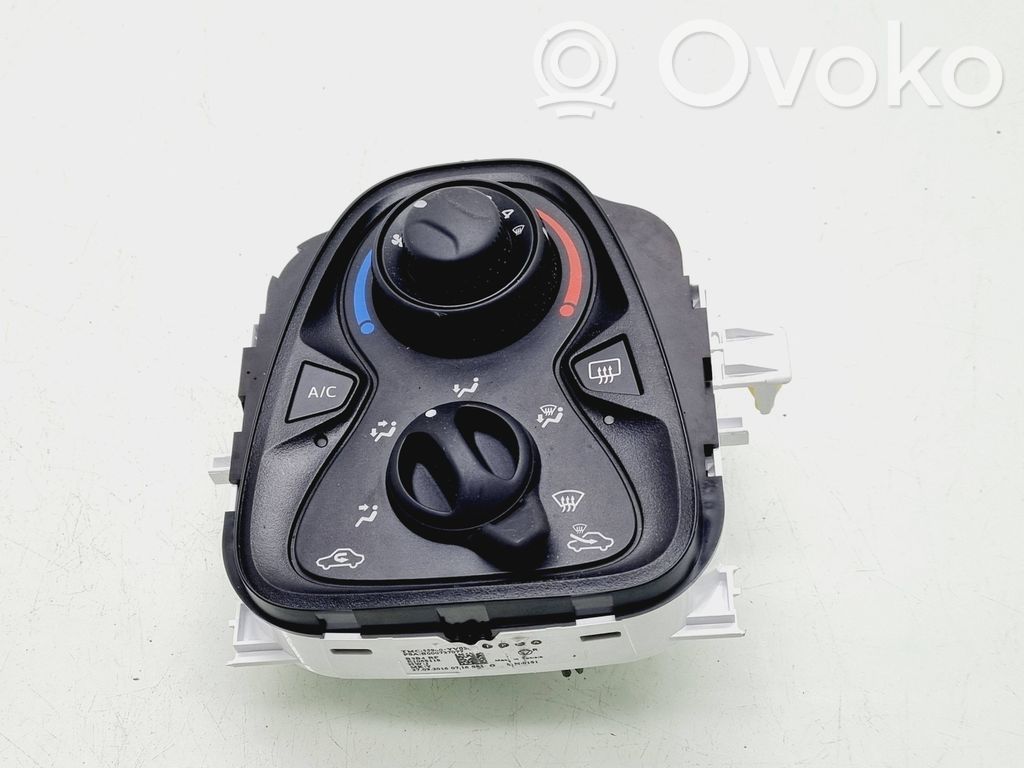 Toyota Aygo AB40 Climate control unit 