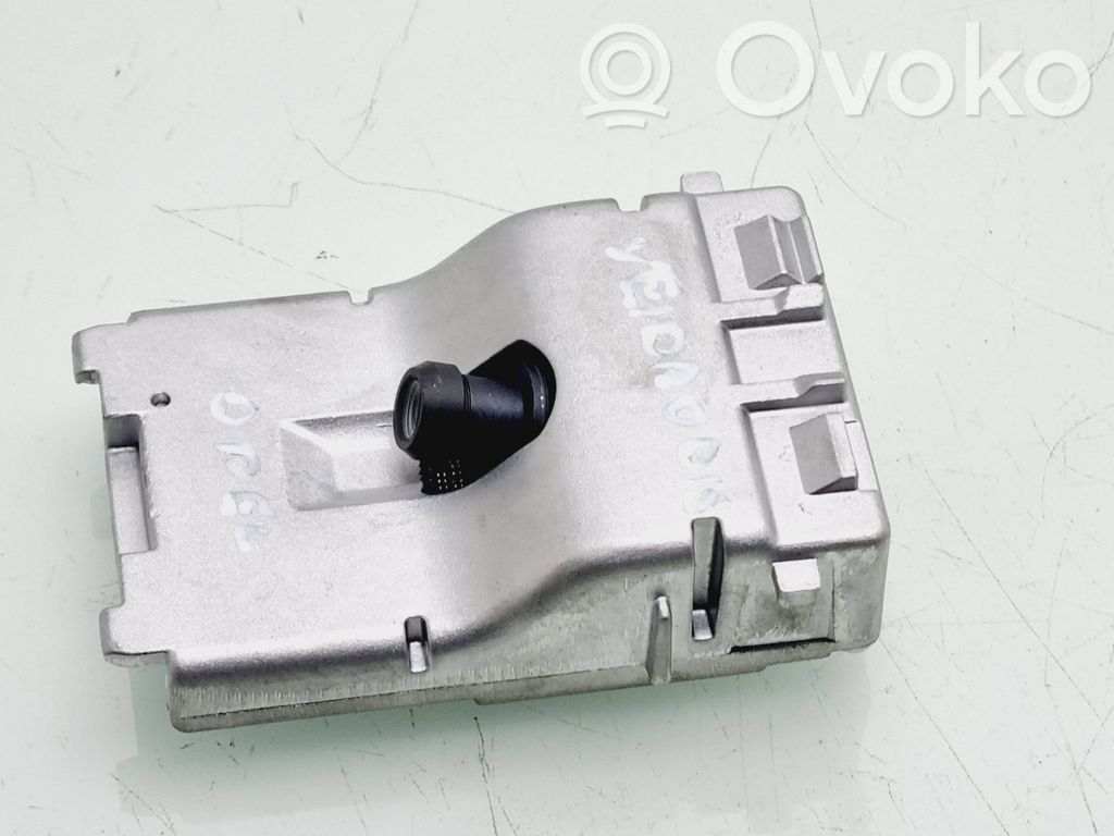 Opel Astra K Windshield/windscreen camera 