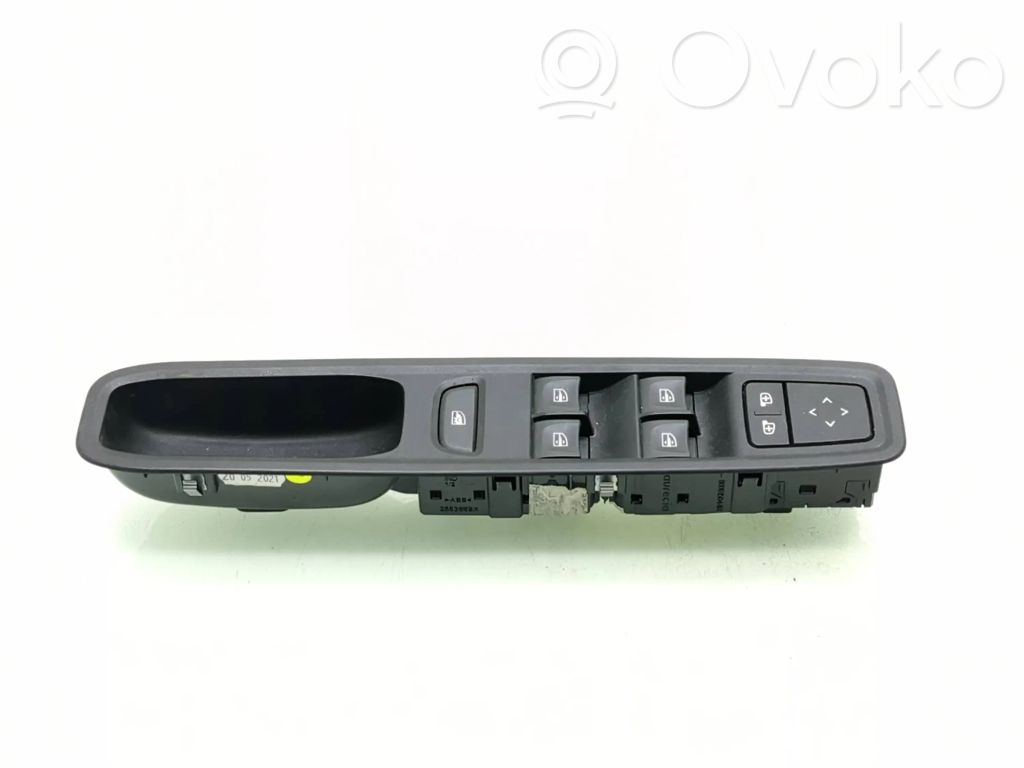 Dacia Logan III Electric window control switch 