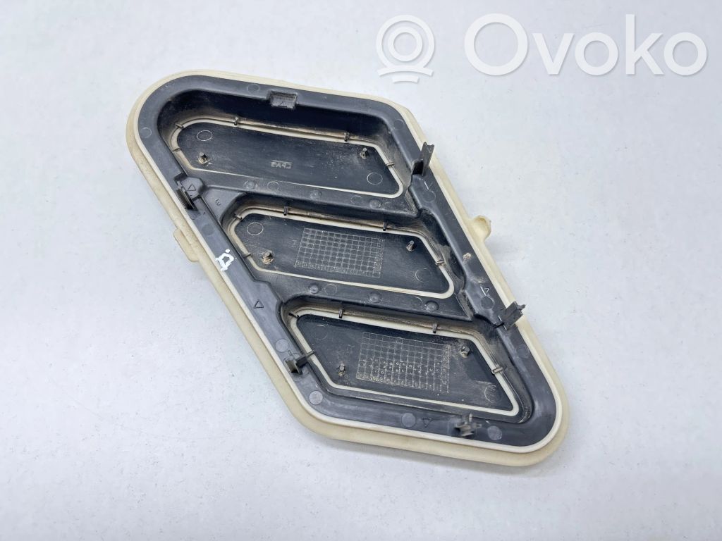 Citroen Berlingo Quarter panel pressure vent 