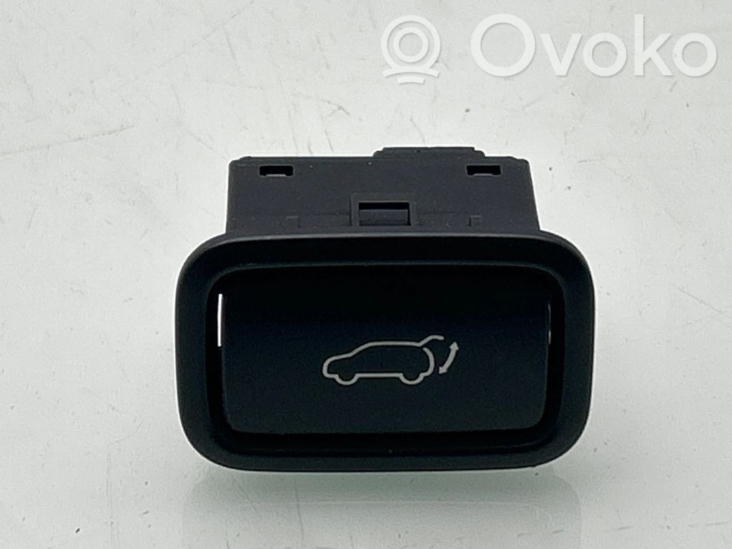 KIA Sorento Tailgate/boot open switch button 