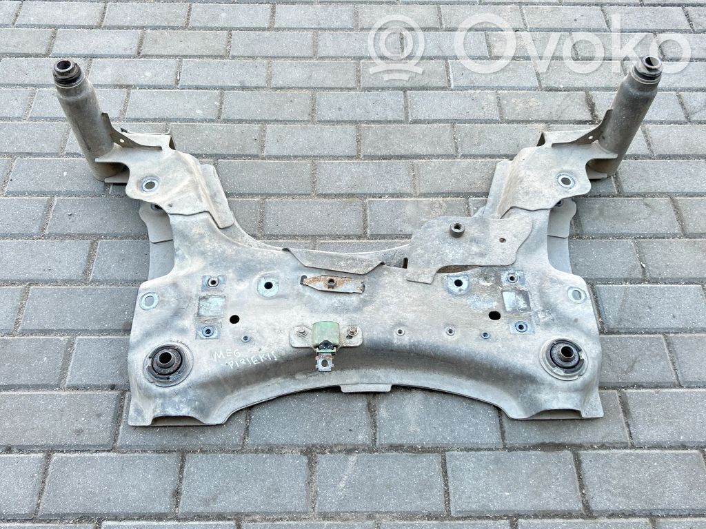 Renault Megane III Rama pomocnicza przednia 