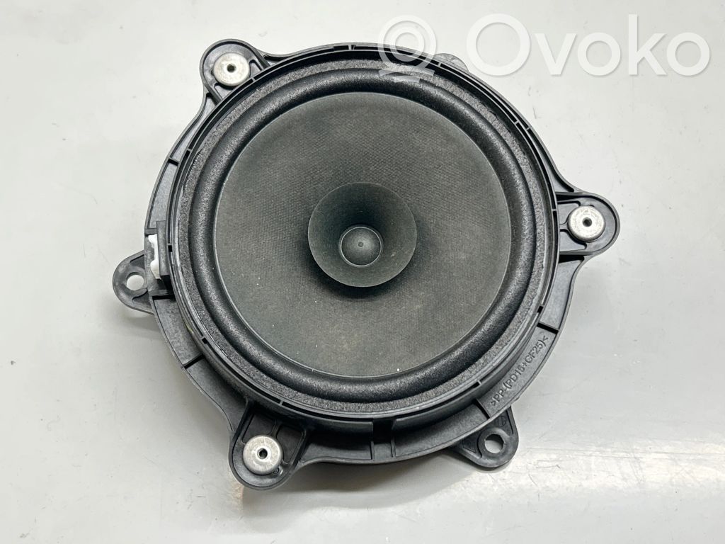 Renault Captur Rear door speaker 