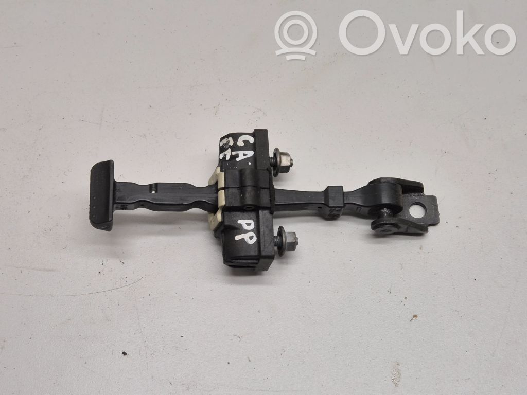 Renault Captur Etuoven pidätin 