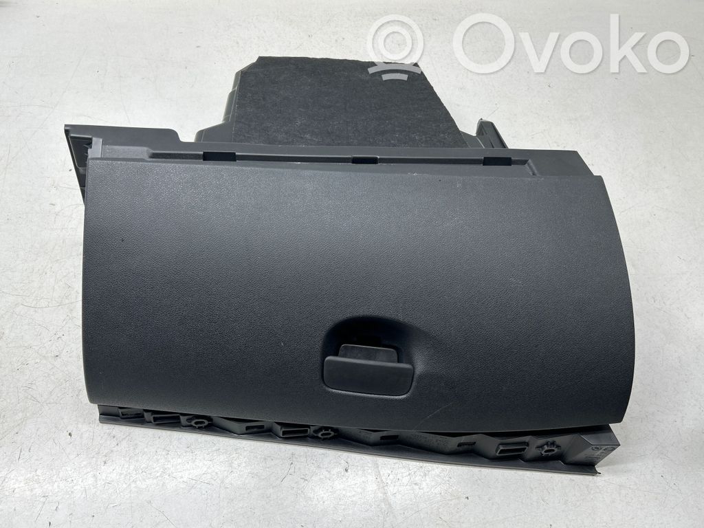 Renault Megane III Handschuhfach 