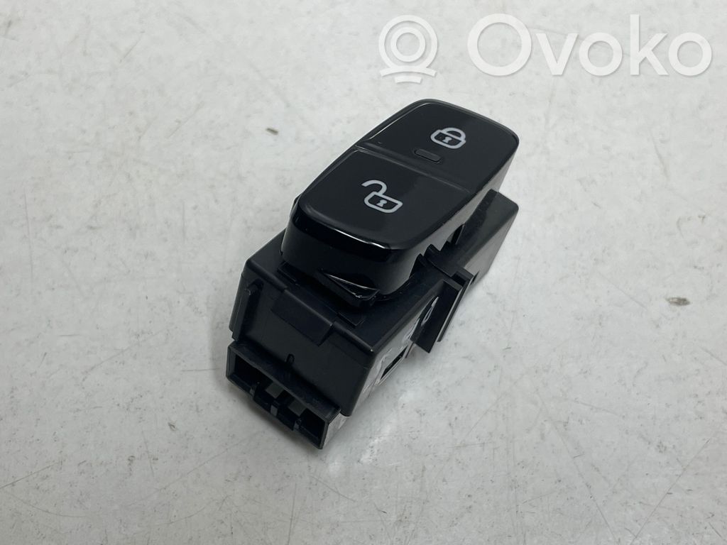 Volvo S90, V90 Central locking switch button 