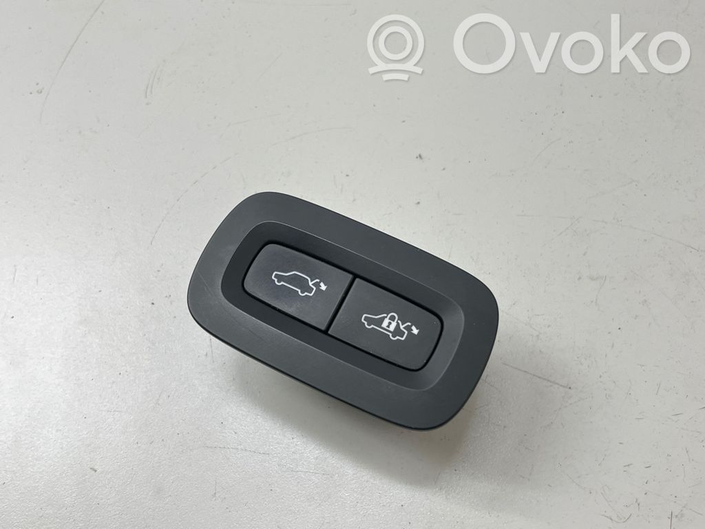 Volvo S90, V90 Tailgate opening switch 