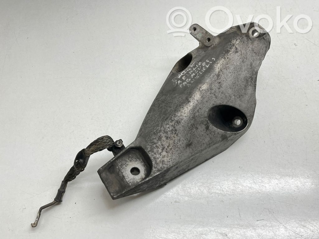 BMW X5 E70 Engine mounting bracket 