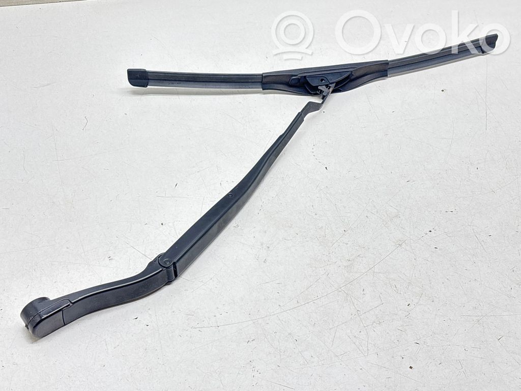 Dodge Durango III Windshield/front glass wiper blade 