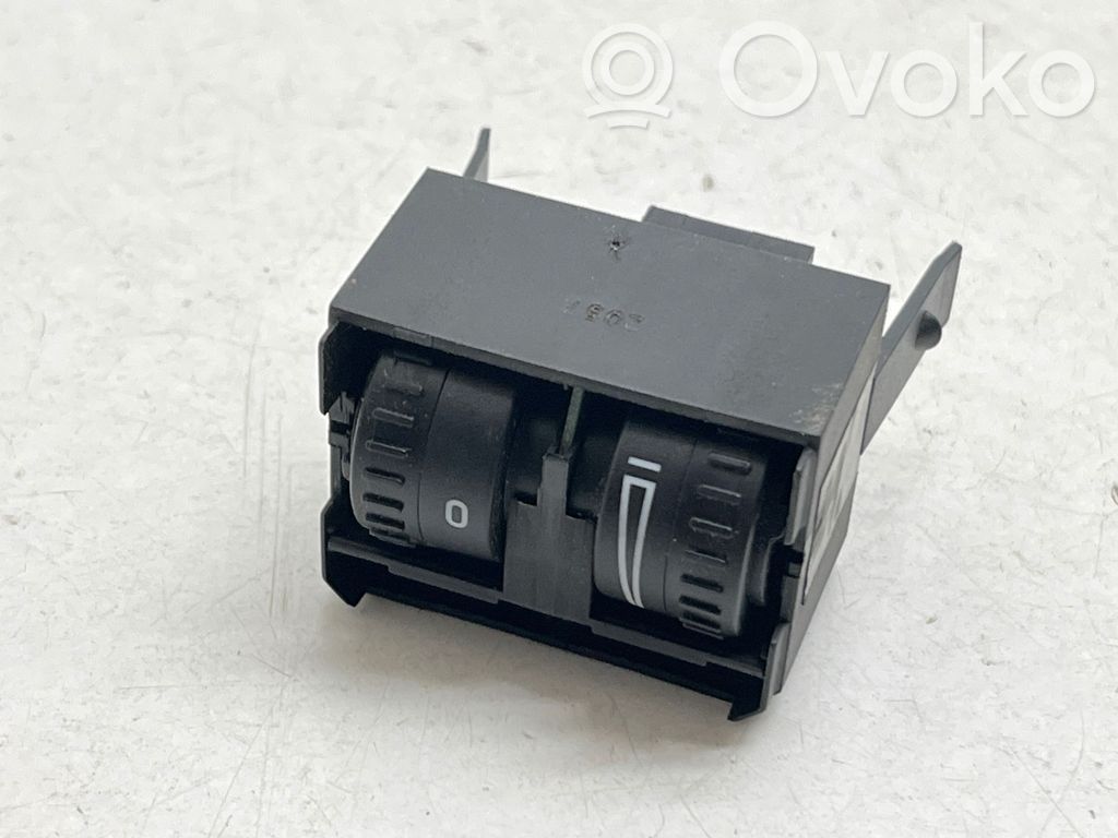 Volkswagen Caddy Headlight level height control switch 