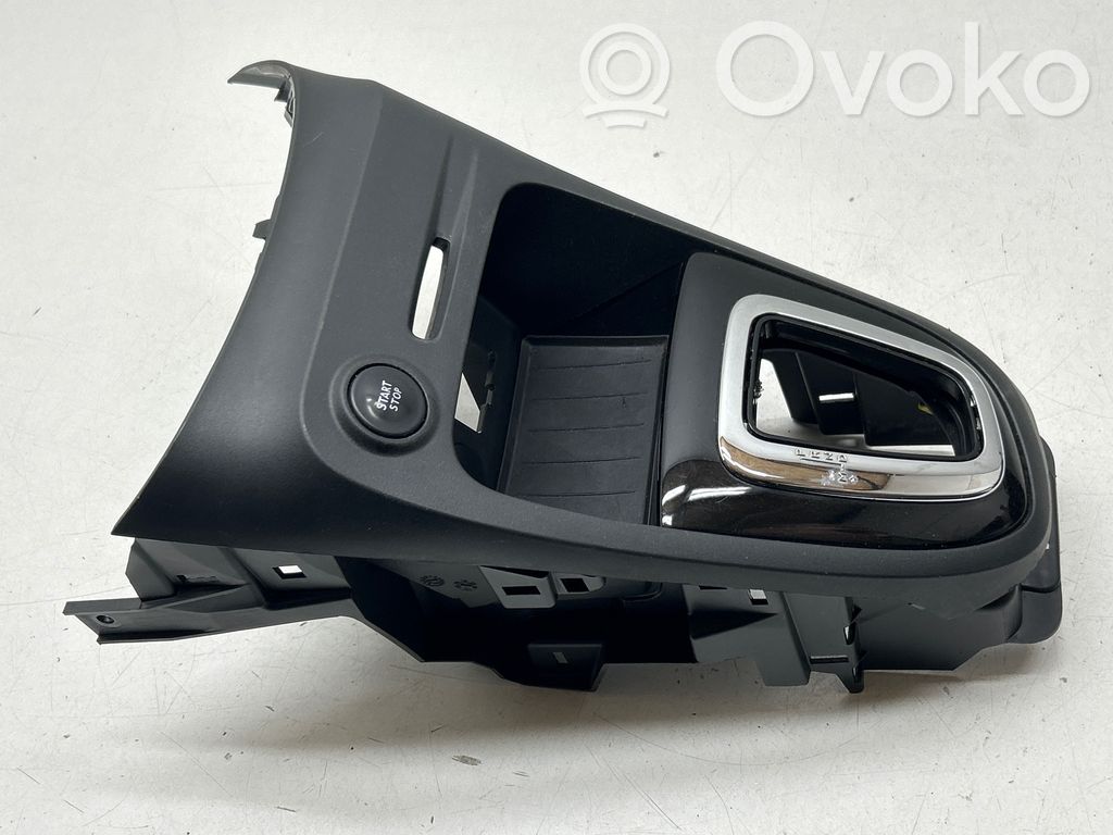 Renault Captur Ramka drążka zmiany biegów 